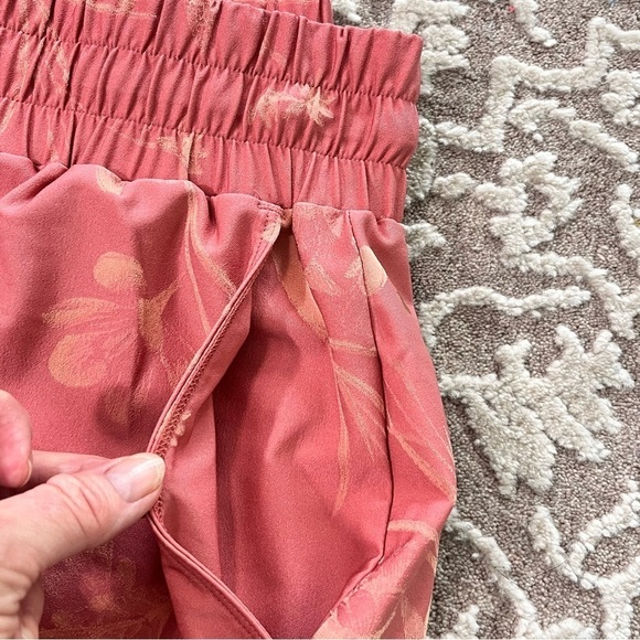 Spiritual Gangster Baja Floral 3” Shorts - Picture 9 of 15